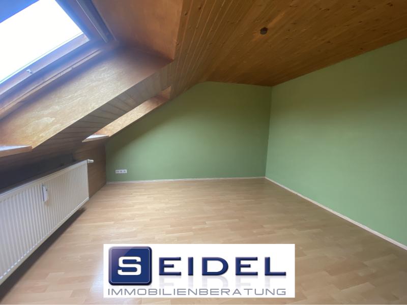 3-Zimmer-Dachgeschoss-Whg. inkl. EBK